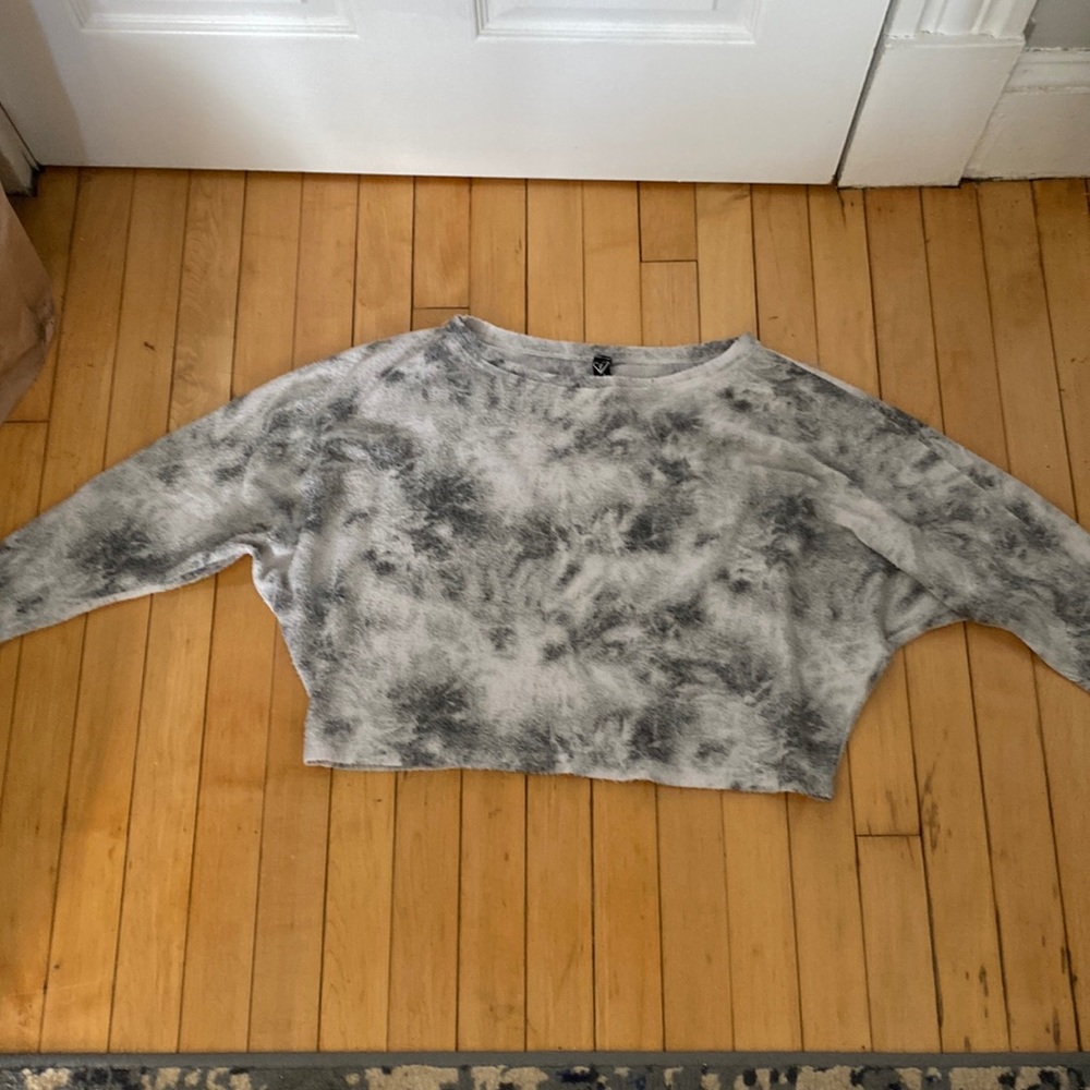 Windsor grey tie dye soft oversized crop long sleeve XS